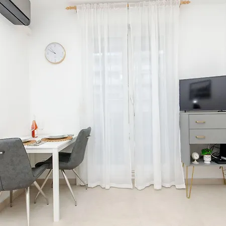 Beachfront Daria Apartman